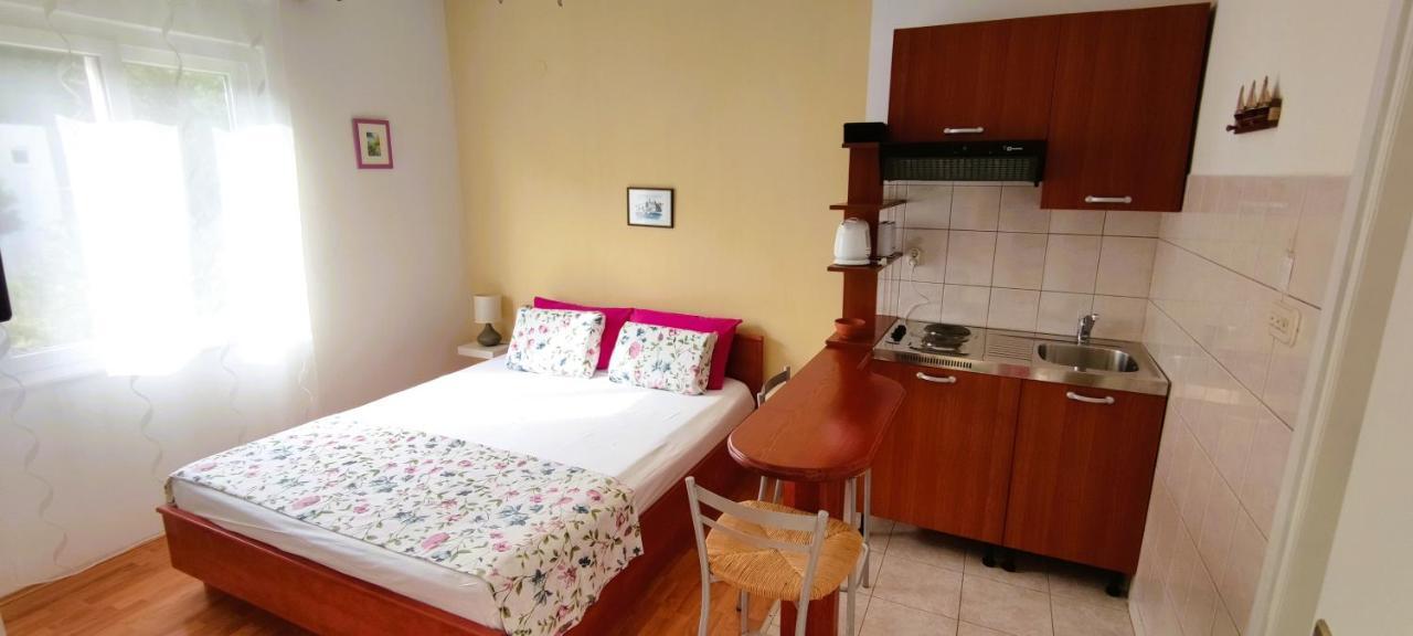 Apartments Senka Вигань Екстер'єр фото