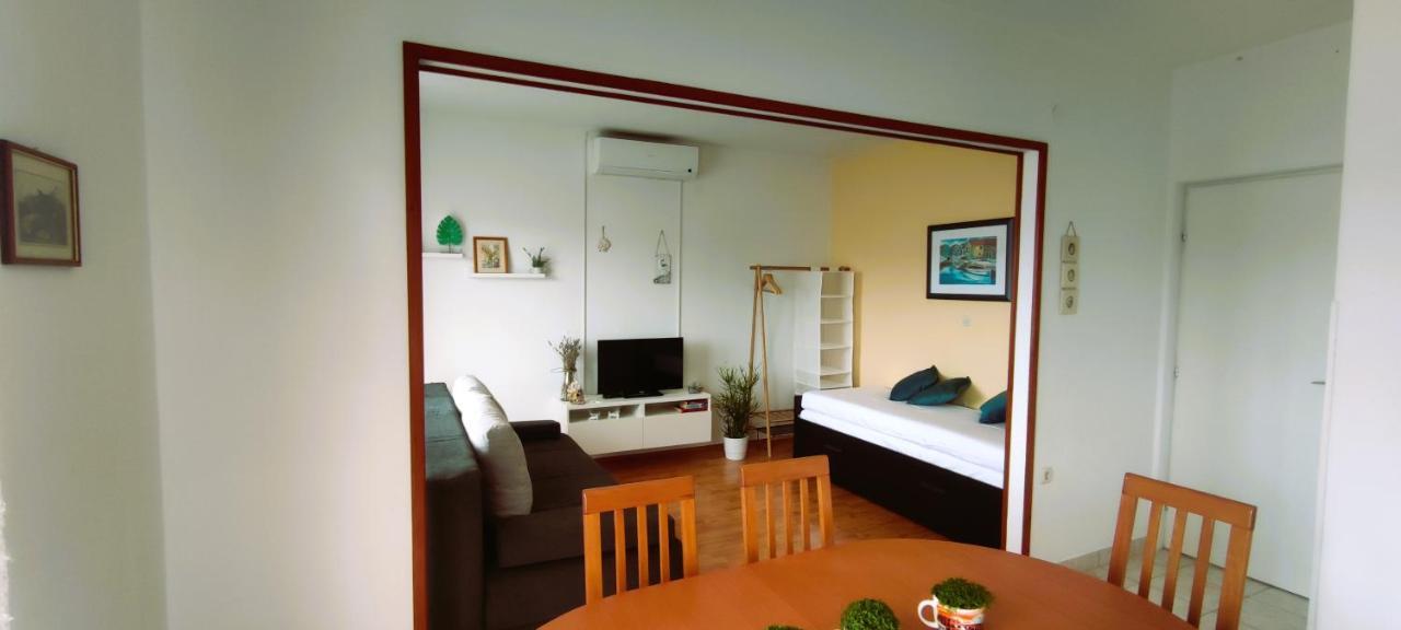 Apartments Senka Вигань Екстер'єр фото